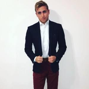 Meet your Posher, Elliot